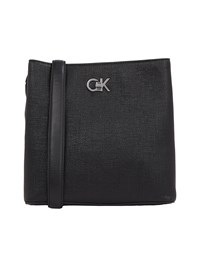 Calvin Klein Axelväska CK Bucket Tex Svart 1