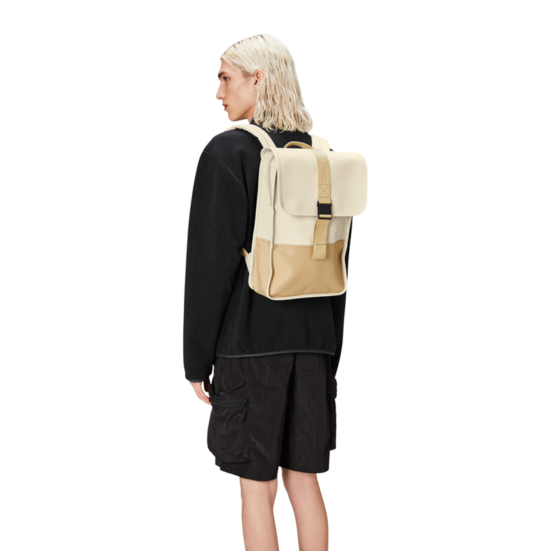 RAINS Ryggsäck Trail Backpack Mini Creme 2