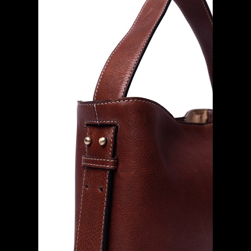 RE:DESIGNED Skuldertaske Naya Small Cognac 4