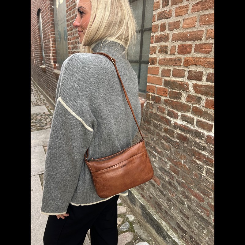 Aura Crossbody Argentina Konjak 2