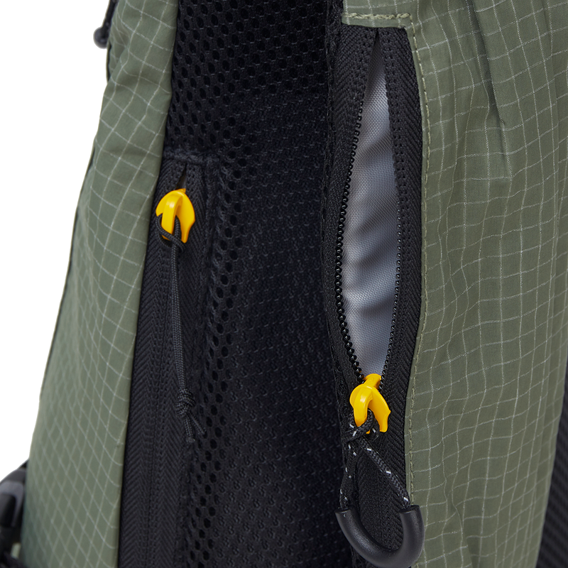 Cat Bags Sling Bag Light Outdoor Armégrön 2