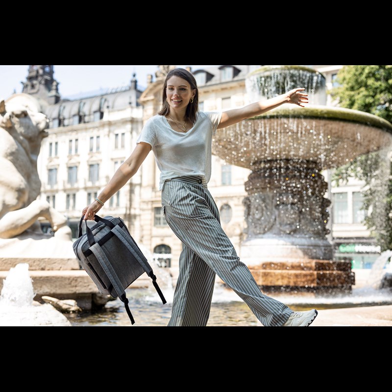 Reisenthel Rygsæk Allday M Grå/Sort 15" 6