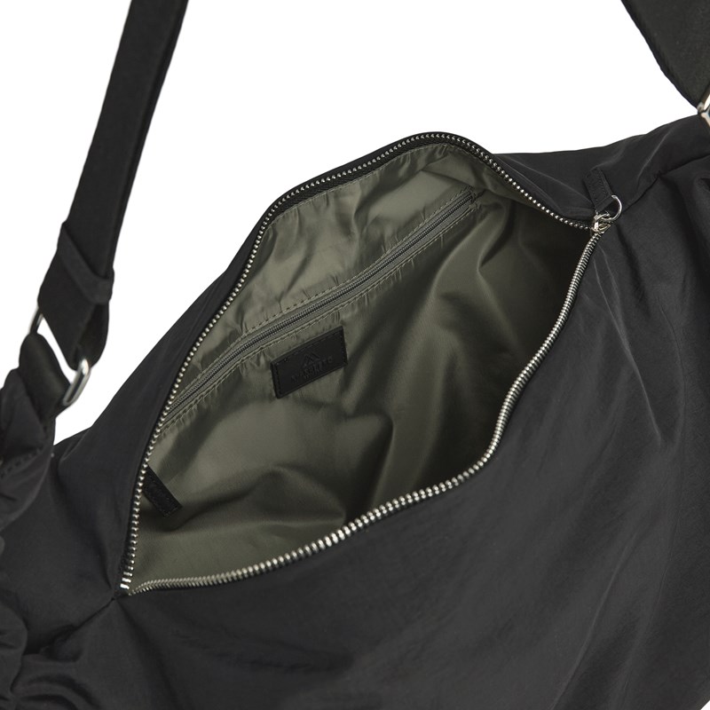 MARKBERG Crossbody Alpinembg Svart 3