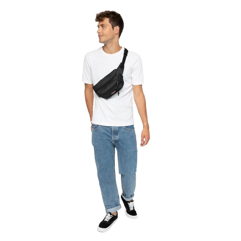Eastpak Midjeväska Doggy Bag Svart 2