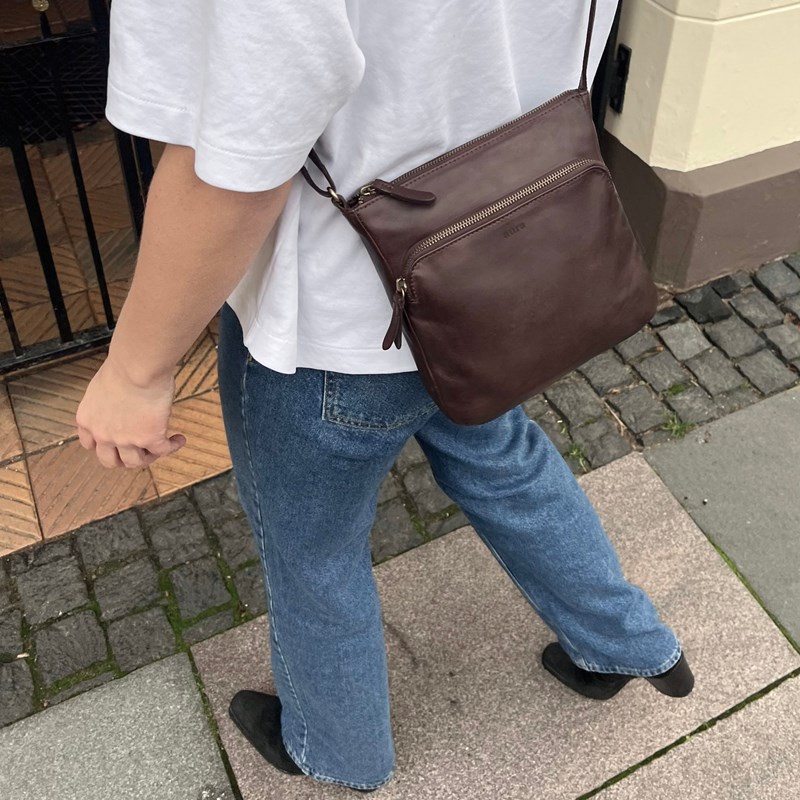 Aura Crossbody Palawan  M. Brun 2