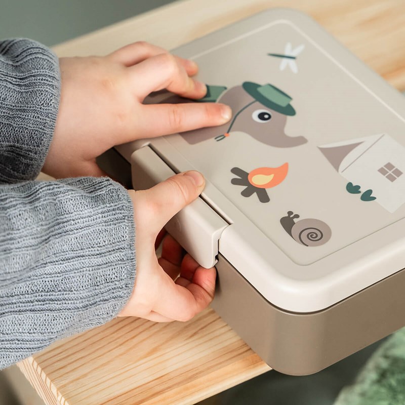 Done By Deer Matlåda Tiny trails Sand 2