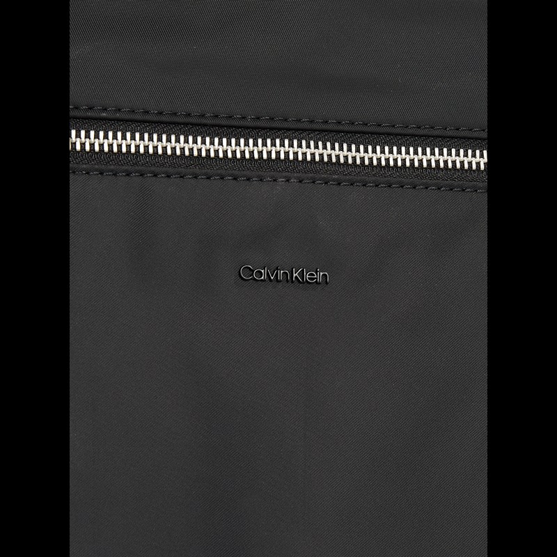 Calvin Klein Dräktpåse Business Tech Svart 5