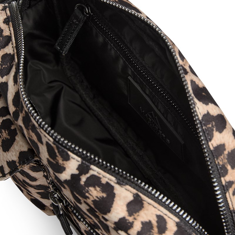 MARKBERG Crossbody Darla Monochrome Leopard 4