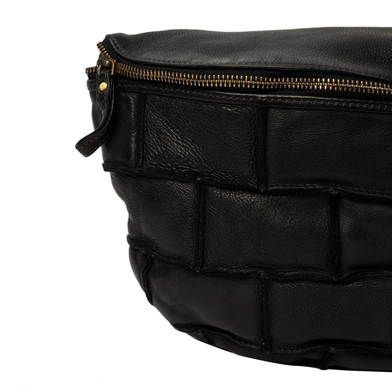 RE:DESIGNED Midjeväska Margo Bumbag Svart 4