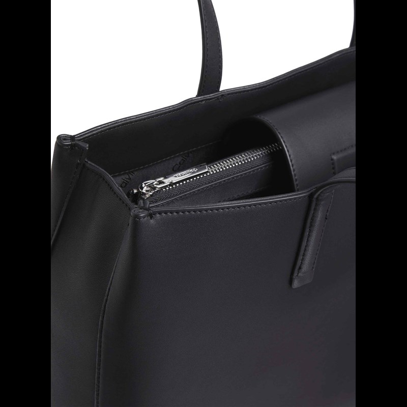 Calvin Klein Shopper Must Svart 13" 5