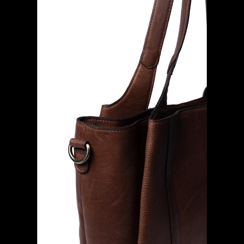 RE:DESIGNED Axelväska Nisa Big M. Brun 3