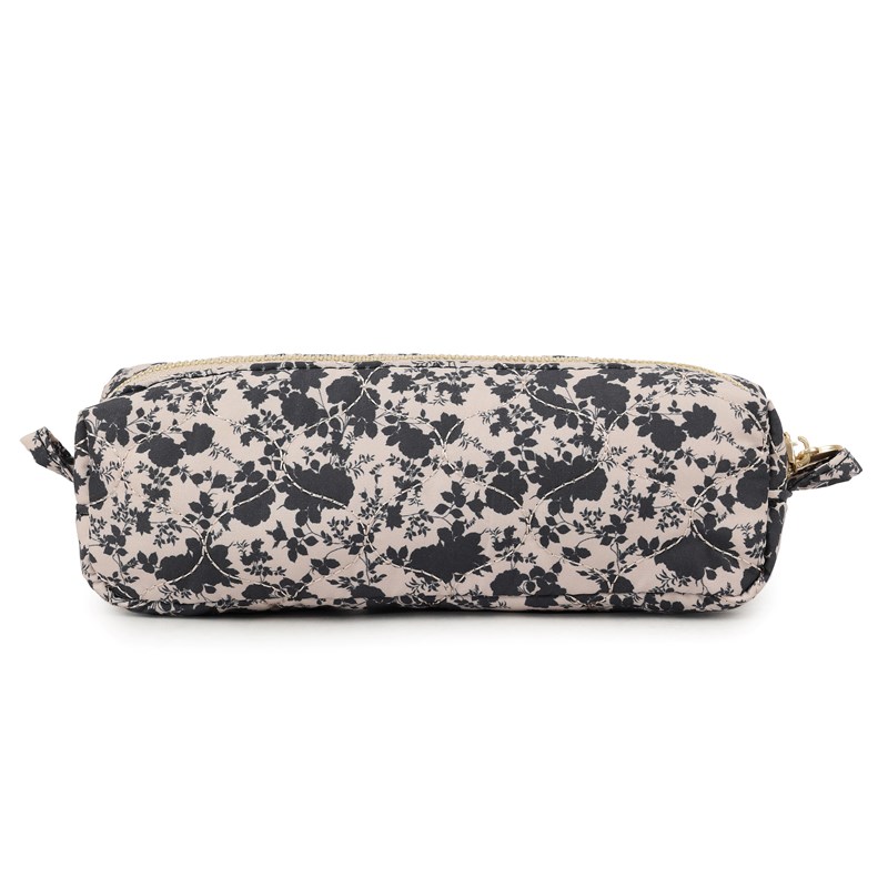 Conmé Pennfodral  Emma Blomma 3