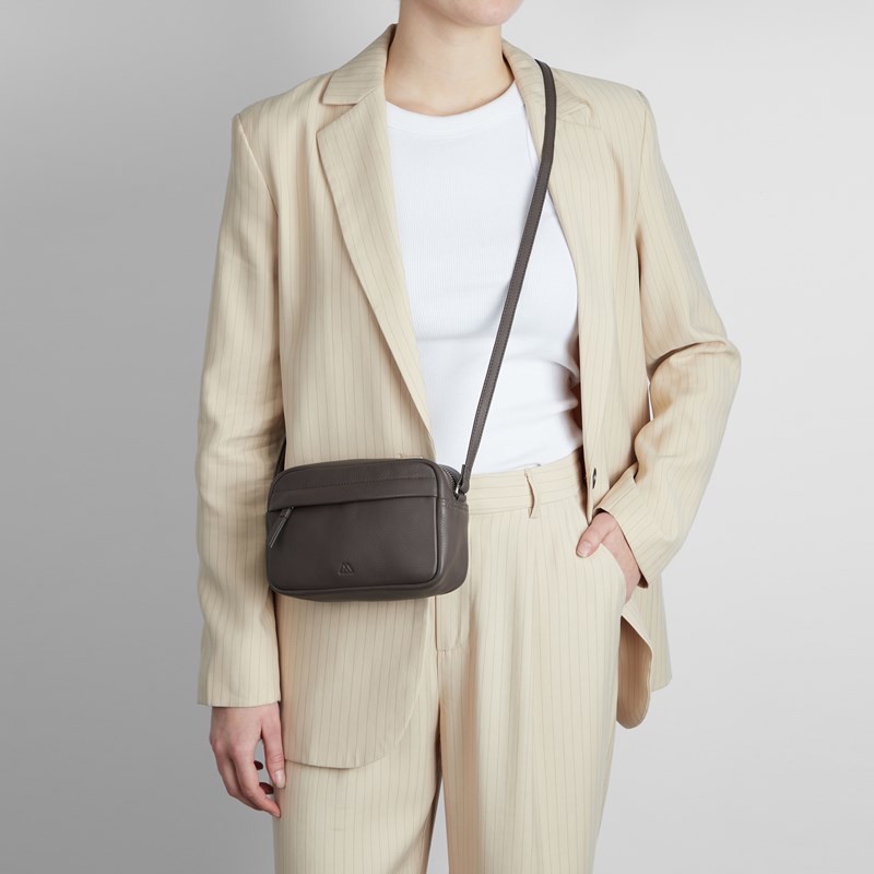 MARKBERG Crossbody Edit Svamp 2