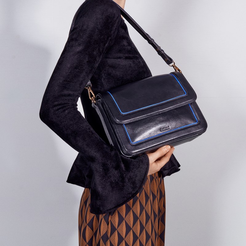 Belsac Crossbody Lajla Svart 2