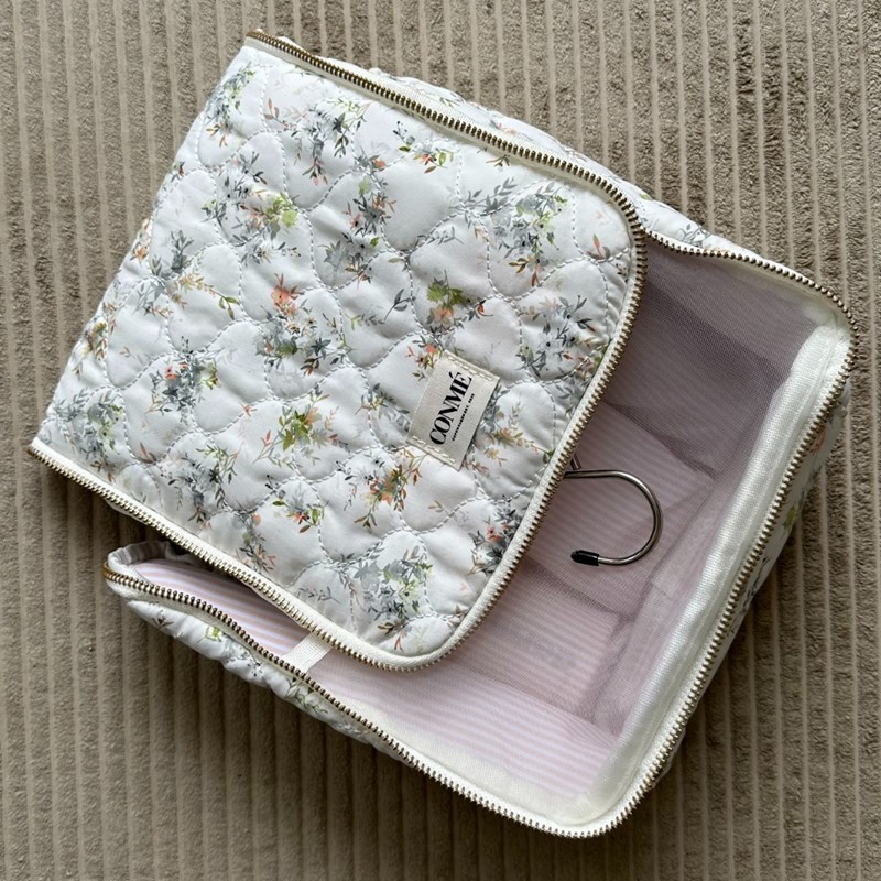 Conmé Toilettaske ophæng quilt Emma Blomster Print 6
