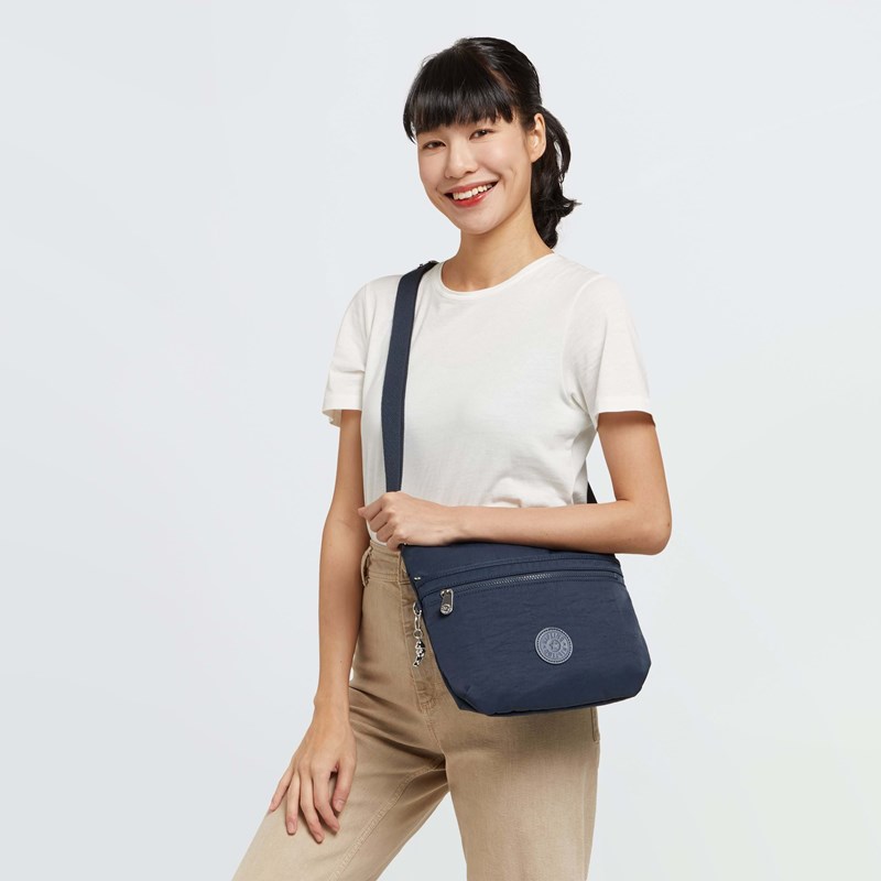 Kipling Crossbody Arto Blå 6