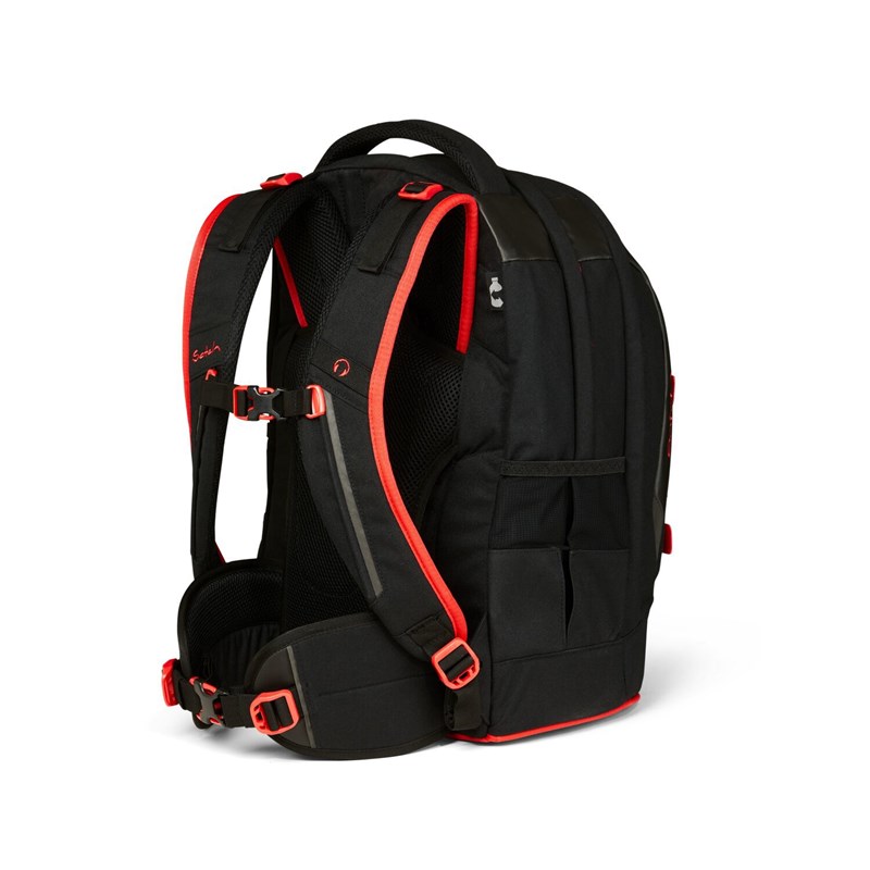 Satch Skoletaske Pack Fire Phantom Sort/Rød 4