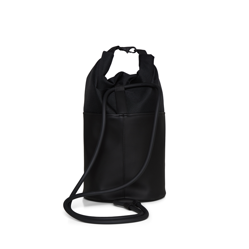 RAINS Ryggsäck Bucket Sling Bag Mini Svart 3