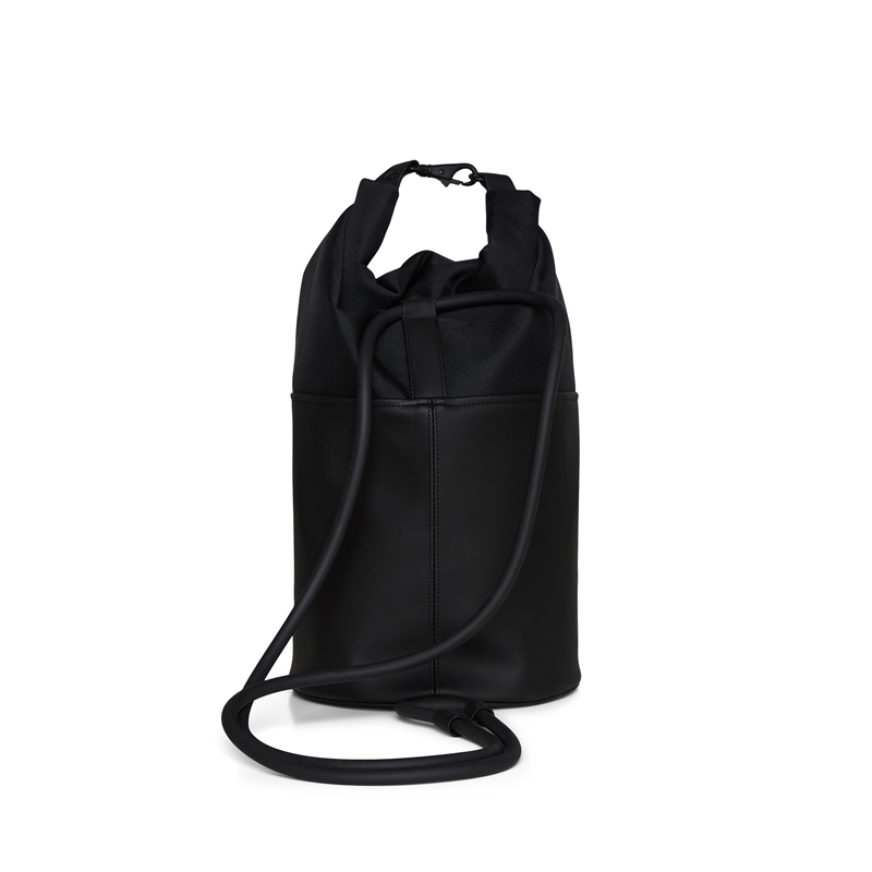 RAINS Ryggsäck Bucket Sling Bag Mini Svart 3