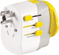 Go Travel Worldwide Adaptor + Twin USB-A Vit 1