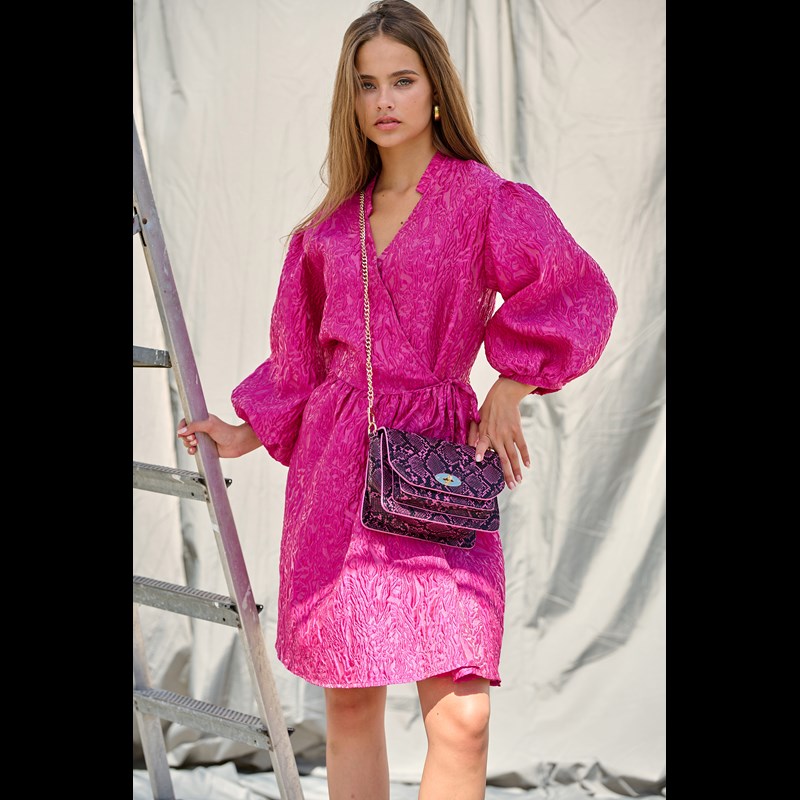 Noella Crossbody Twist  Pink 7