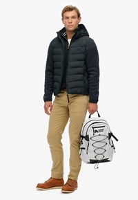 Superdry Ryggsäck Outdoor Vit