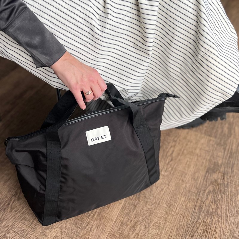 DAY ET Shopper Day GW Cross RE-S  Sort 2