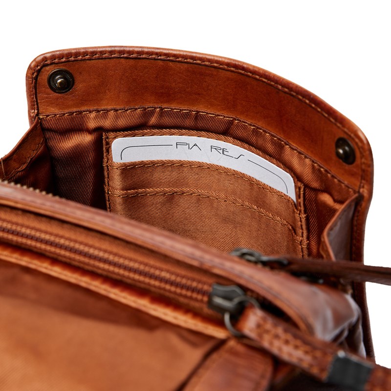 Pia Ries Crossbody Cognac 5
