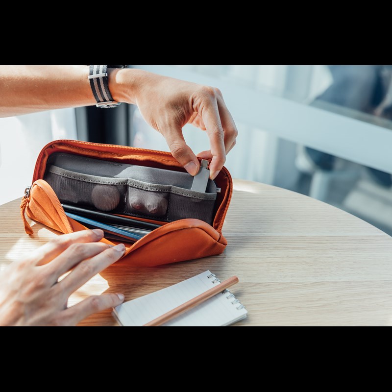 Orbitkey Rejsepung 2 i 1  Brændt Rød 5