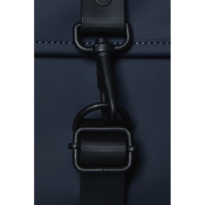 RAINS Skuldertaske Messenger Bag Blå 16" 5