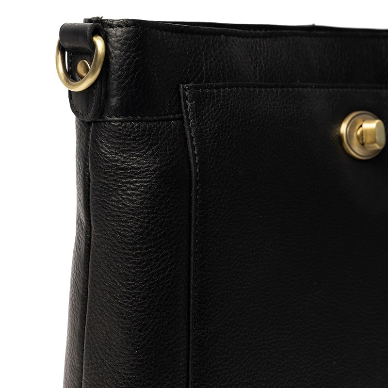 RE:DESIGNED Crossbody Moa Big Svart 3