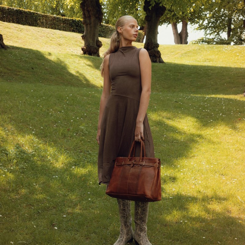 RE:DESIGNED Datorväska Mada Big Brun 7