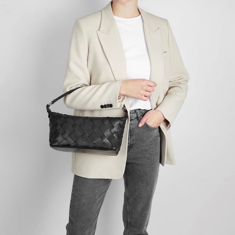 MARKBERG Crossbody Lotus Antique Svart/Svart 6