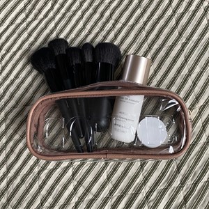 Conmé Kosmetikväska Case Ebba Mörkrosa alt image