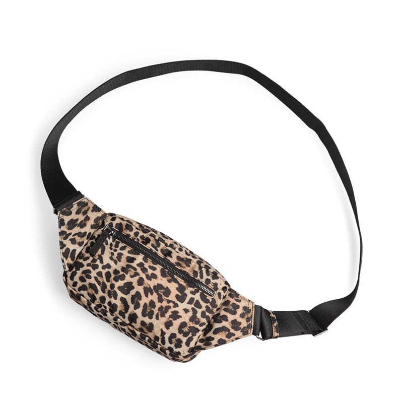 MARKBERG Midjeväska Darla Monochrome Leopard 4