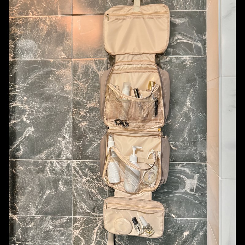 Aura Toilettaske Ibiza med ophæng Beige 2