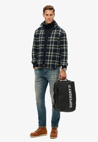 Superdry Ryggsäck Tarp 35 Svart