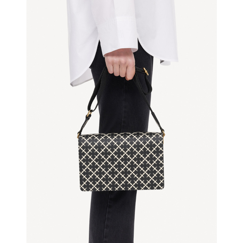 By Malene Birger Crossbody Loenna Sort 2