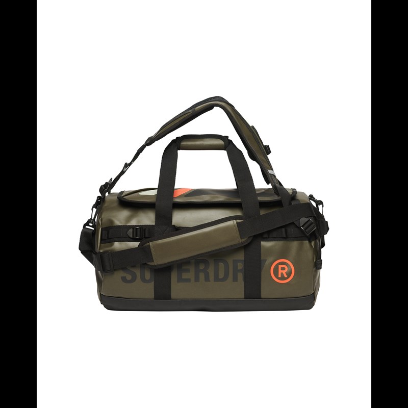 Superdry Sportväska Tarp Barrel Bag Oliv Grön 1