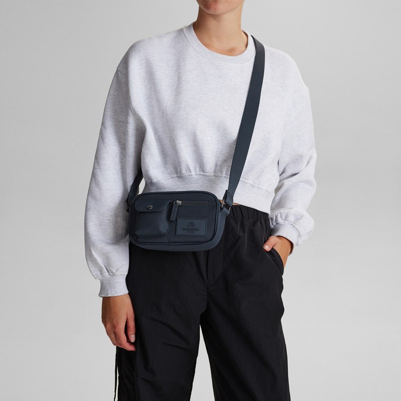 MARKBERG Crossbody Darla S Monochrome Navy 2