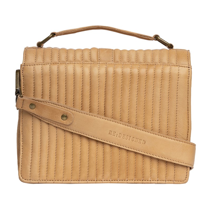 RE:DESIGNED Crossbody Bina Big Sand 5