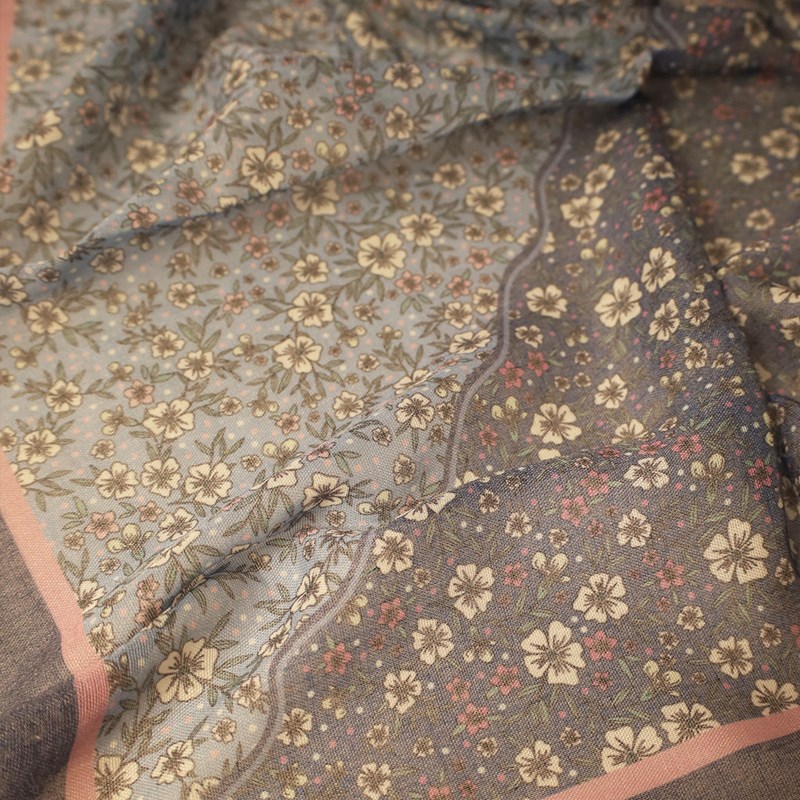 By Stær Scarf Vaiana  Lila/ljusblå 2