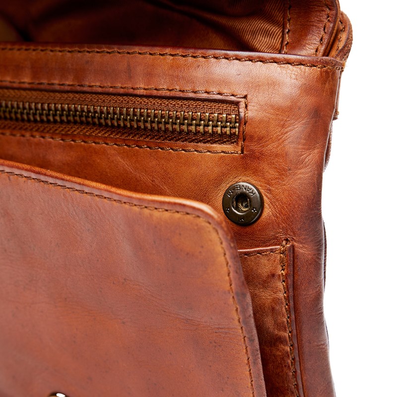 Pia Ries Crossbody Cognac 9