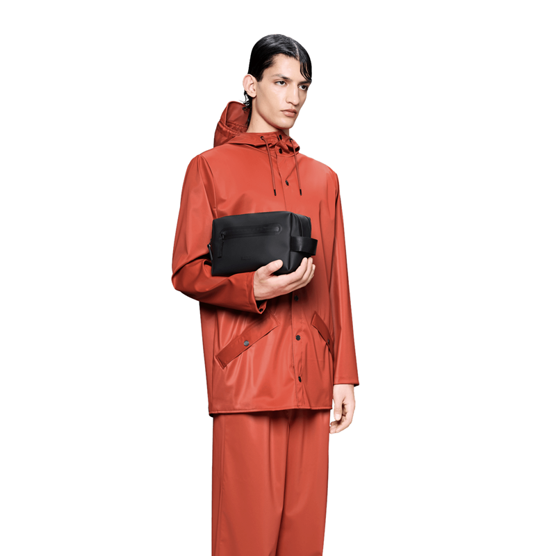 RAINS Toilettaske Zip W3 Sort 2