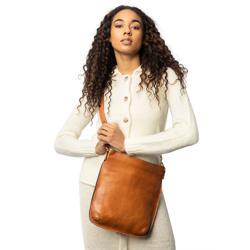 RE:DESIGNED Crossbody Fillis Big Cognac 2