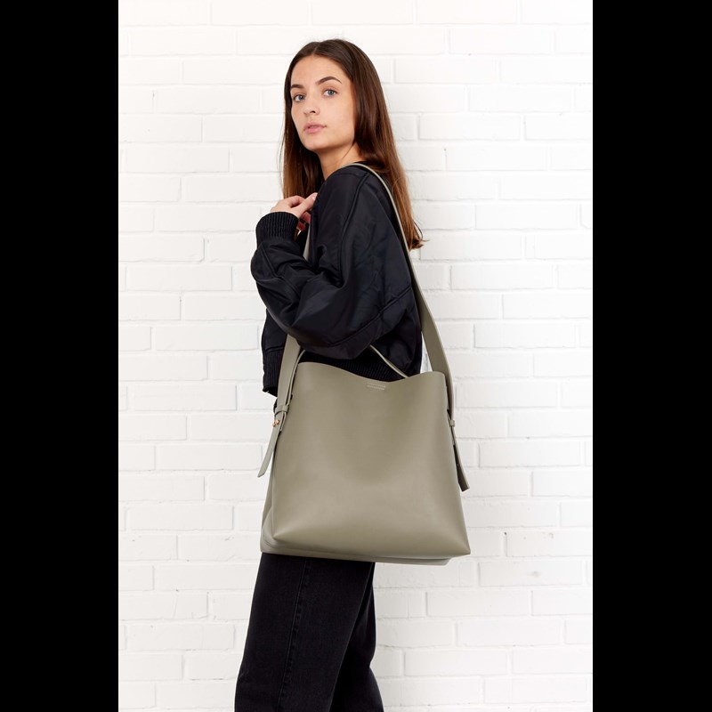 Bella Ballou Shopper Street Khaki 13" 4