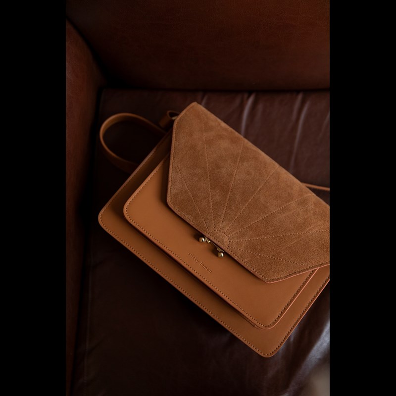 The Sticky Sis Club Crossbody Satchel Ton Sur Ton Brun 6