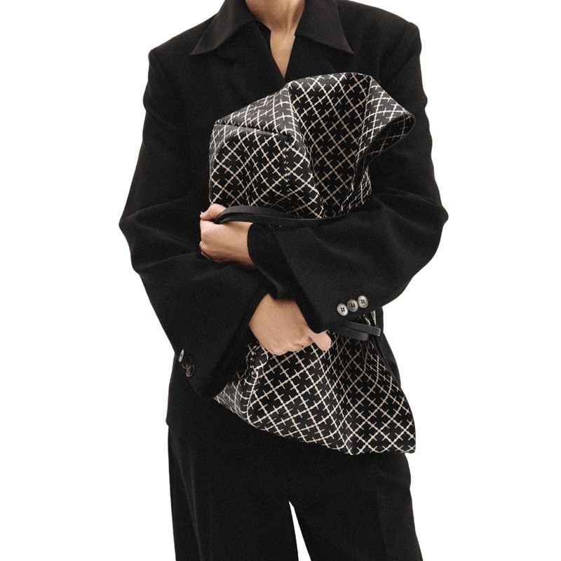By Malene Birger Shopper Abi Svart 2