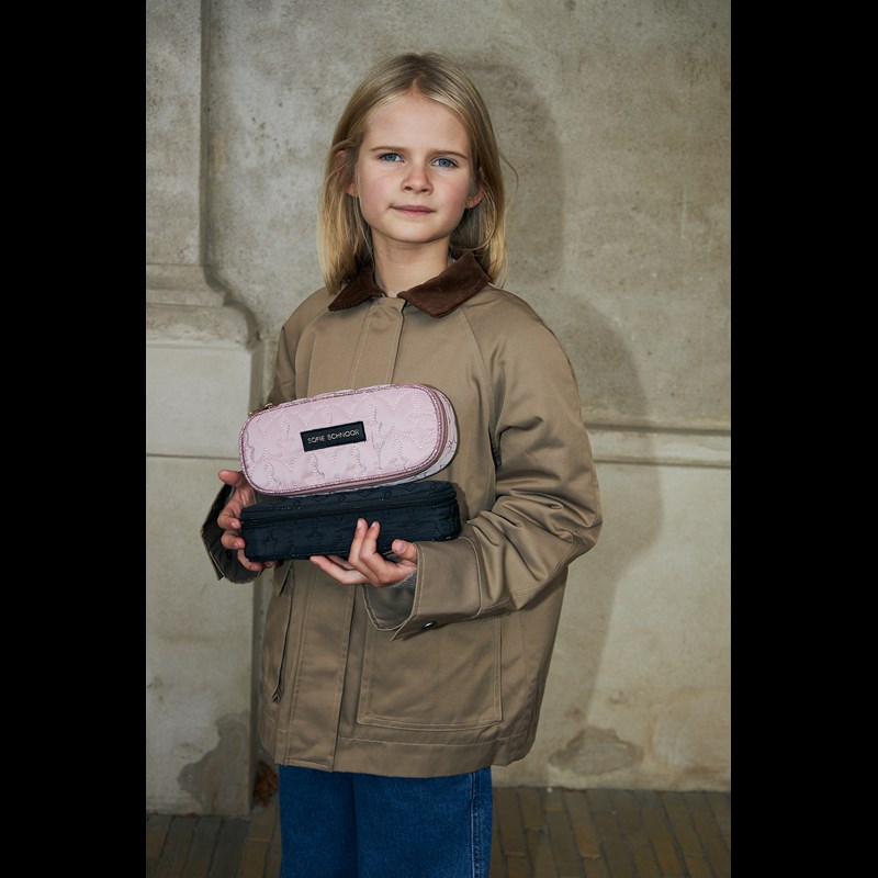 Sofie Schnoor Pennfodral Oval Saga Rosa 2