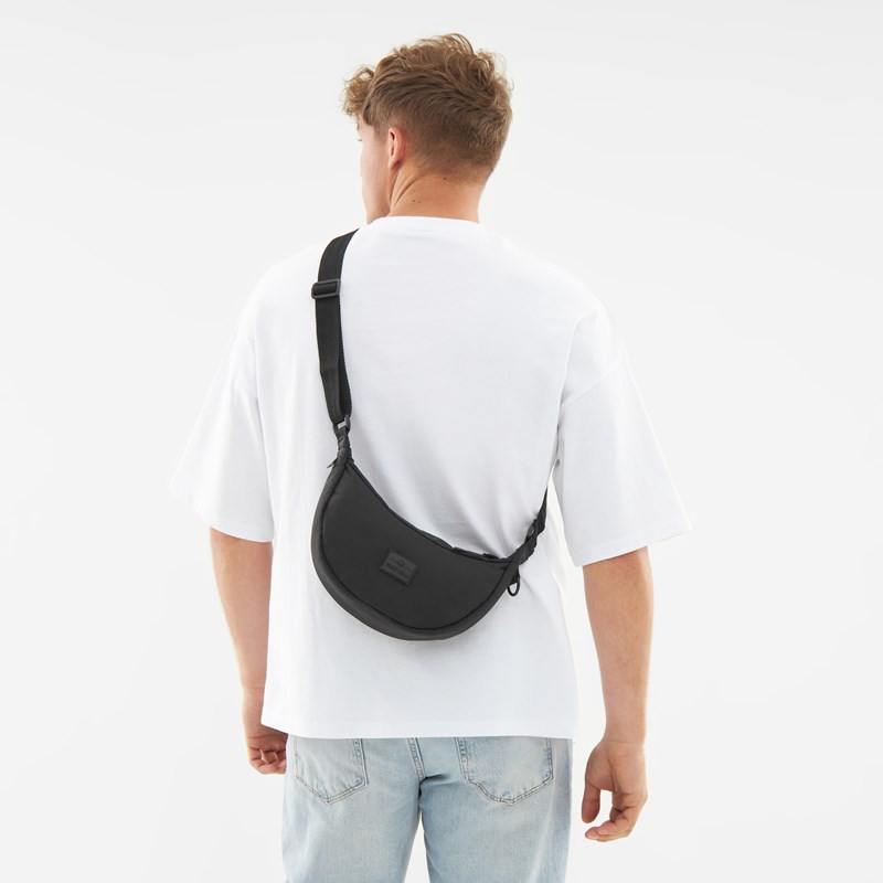 Johnny Urban Crossbody Kaia S Svart 10